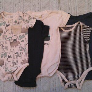 Lot of 5 Baby Boy short-sleeve bodysuits - size 6 months